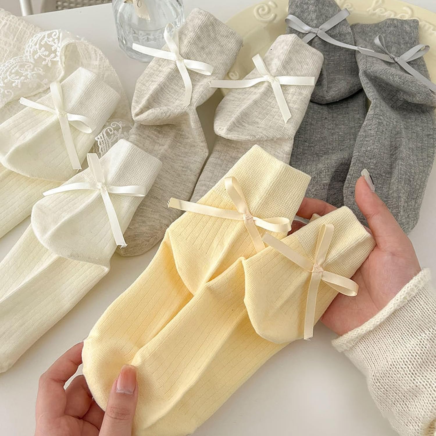Trendy Bow Crew Socks for Women