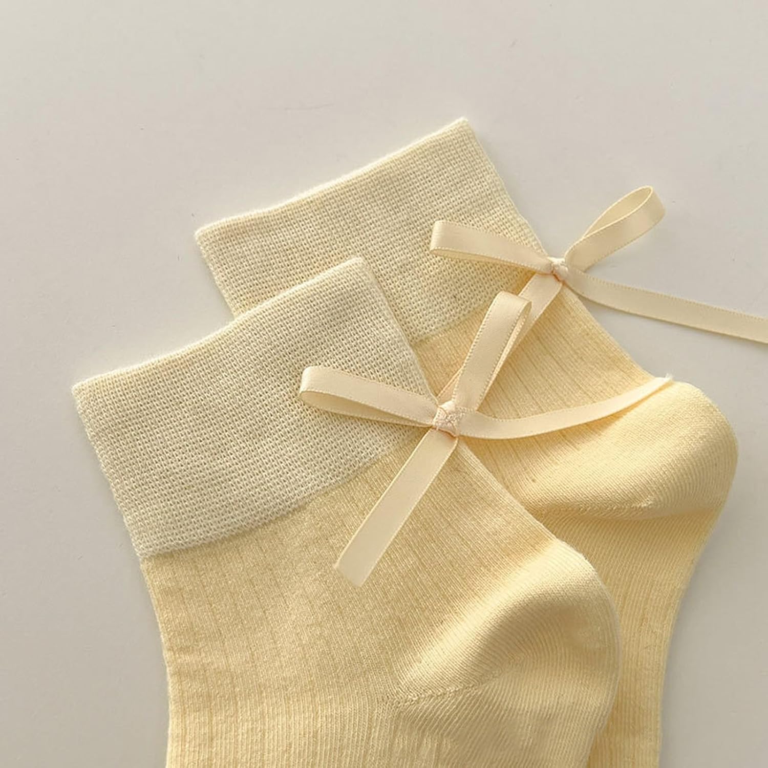 Trendy Bow Crew Socks for Women